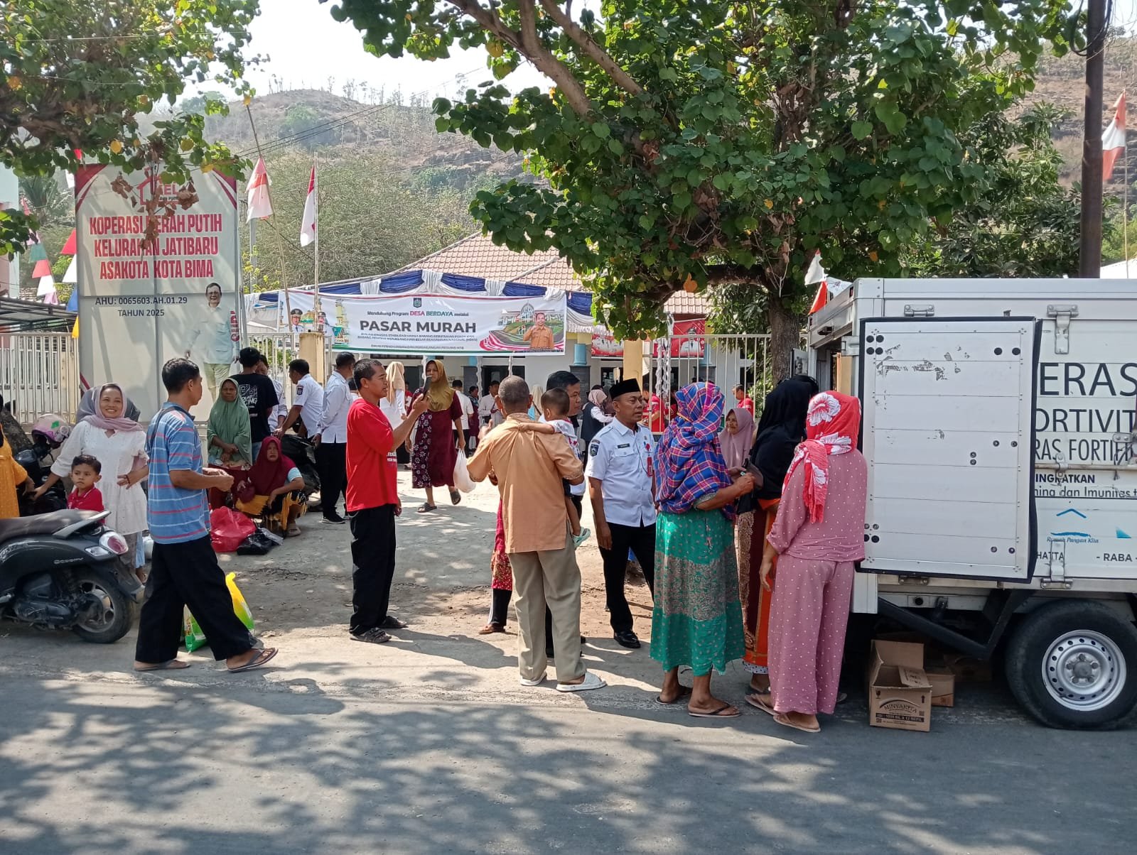 Pasar Murah Jatibaru Kota Bima Sediakan Sembako Terjangkau dan Bonus MinyaKita