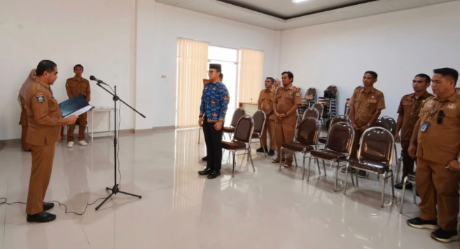 Sekda Kota Bima Pimpin Pelantikan dan Pengambilan Sumpah PNS serta Pejabat Fungsional