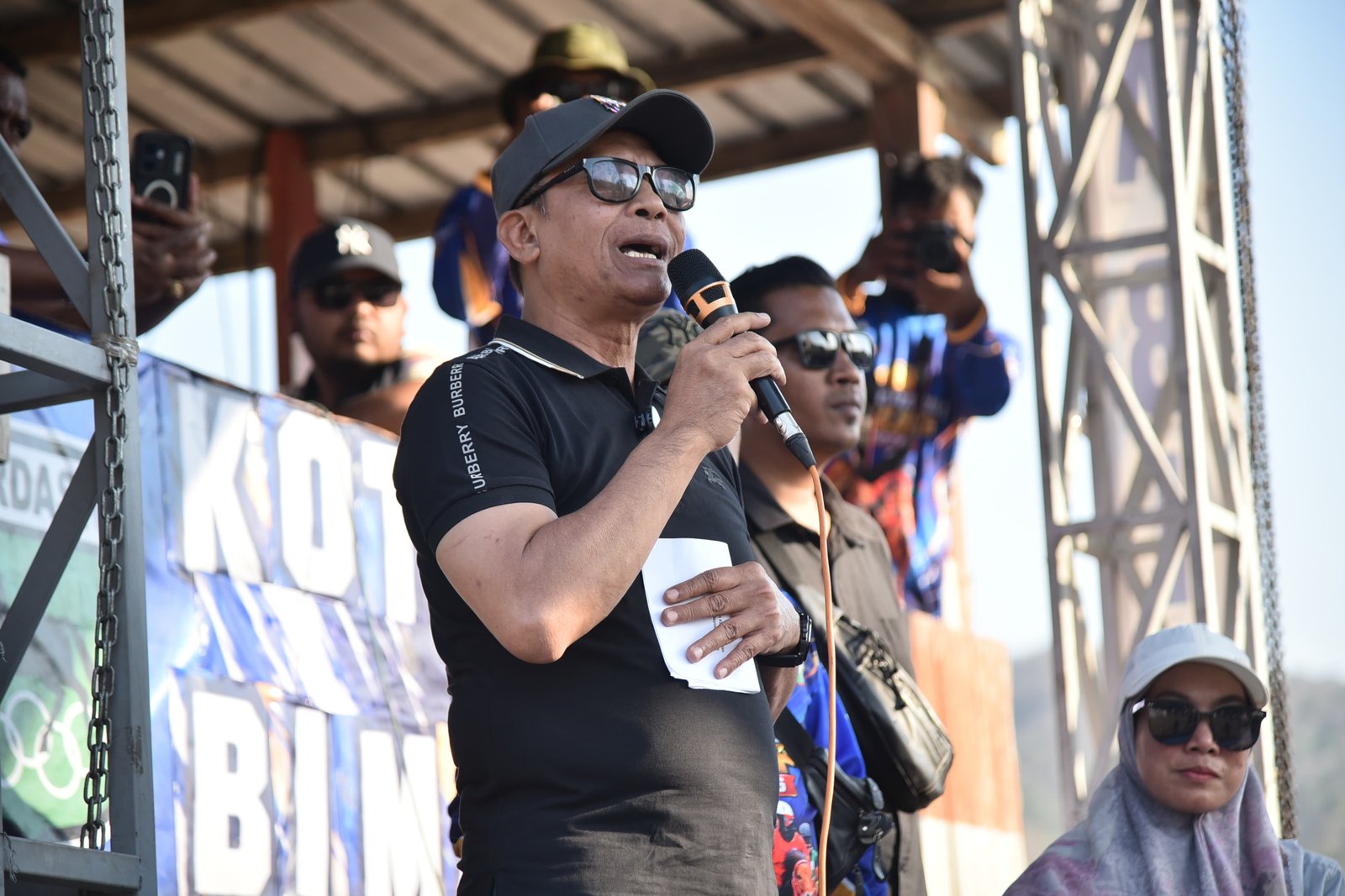 Wakil Wali Kota Bima Tutup Pacuan Kuda Tradisional Wali Kota Bima Cup 2026