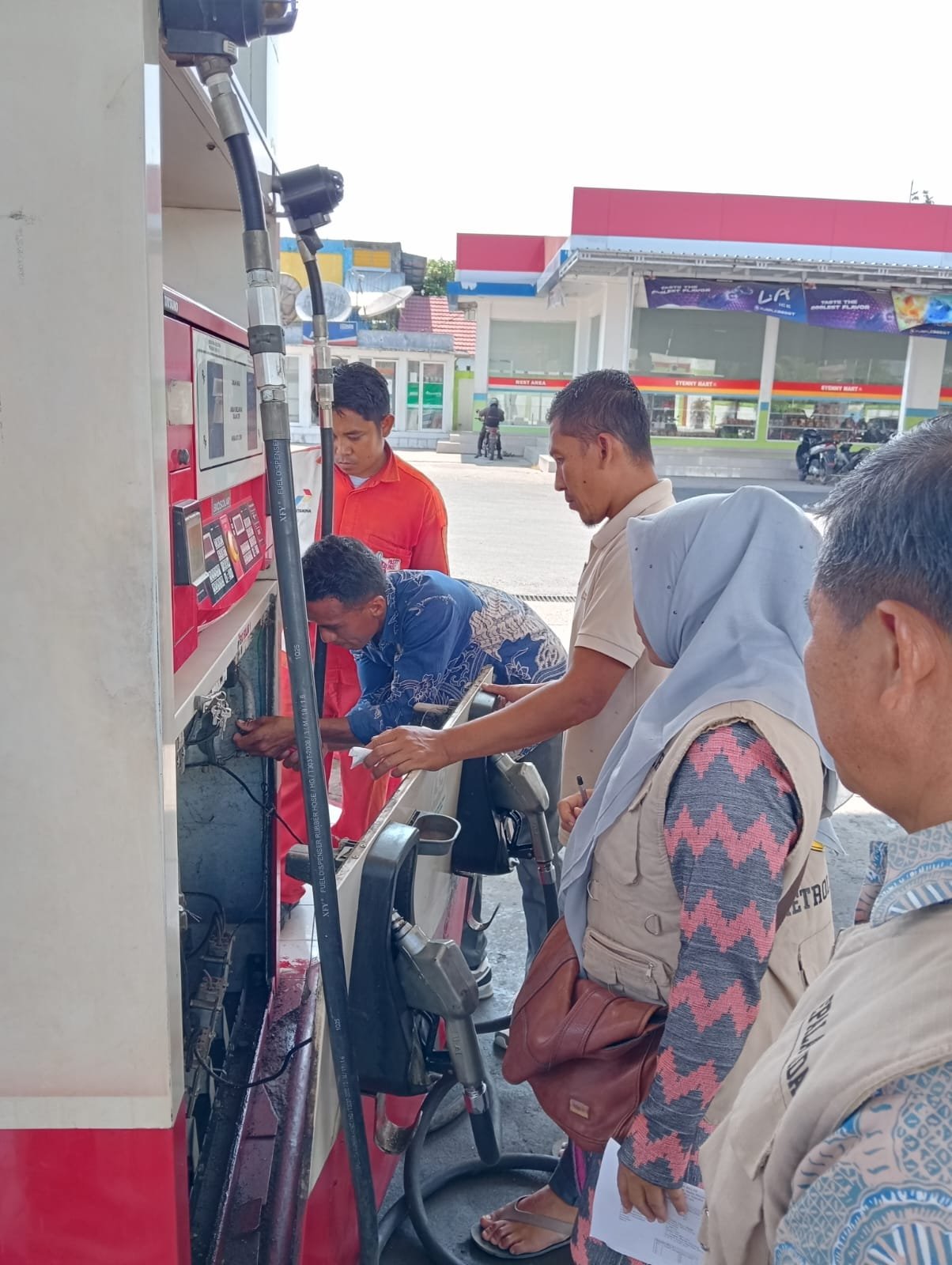 Diskoperindag Kota Bima Tera Ulang 10 Nozzle BBM di SPBU Penatoi